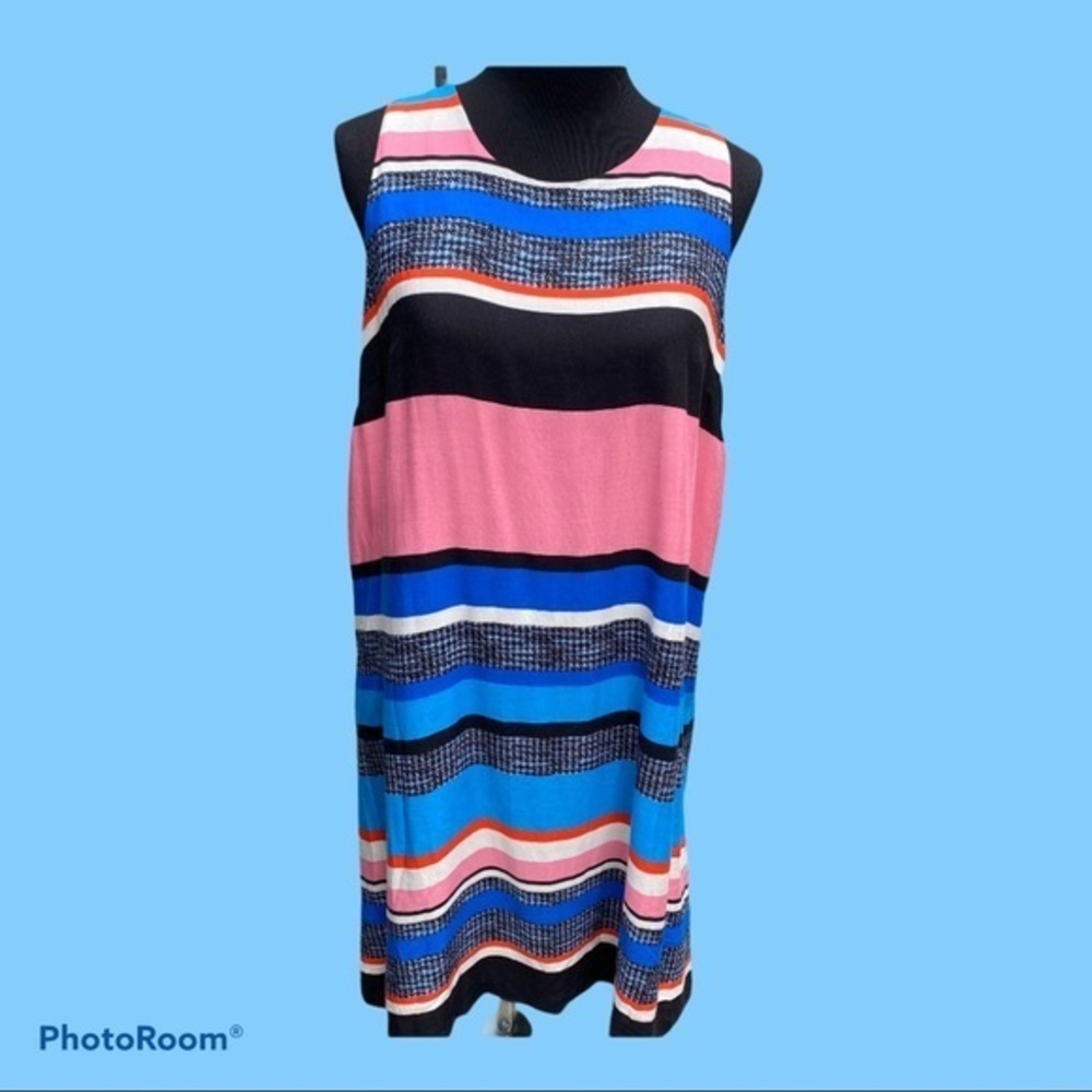 🦋NWT PRETTY DRESS🦋